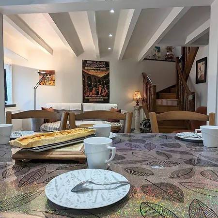 Maison Familiale Moderne Proche Du Puy-en-velay Avec Wifi * Vals-pres-le-Puy